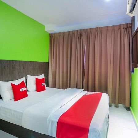 Oyo 90173 Hotel Mekong Kuala Lumpur Exterior photo